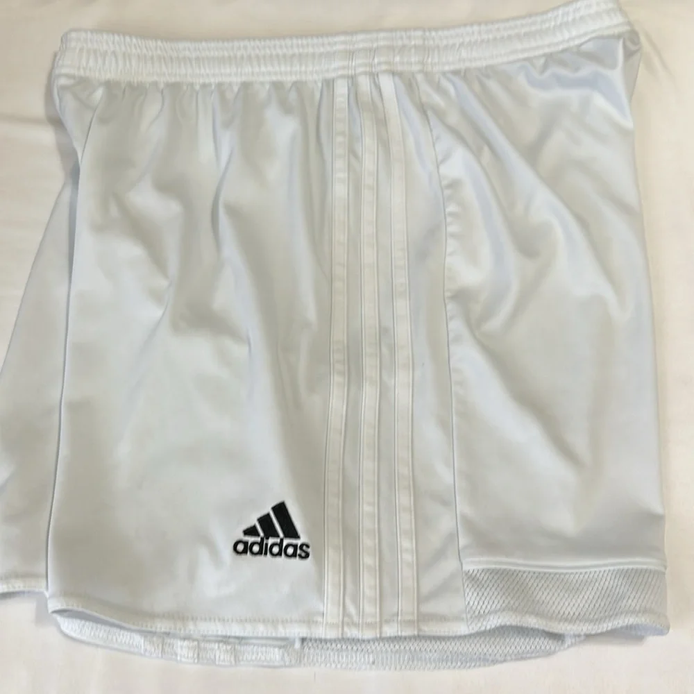 Men’s Adidas athletic shorts size large